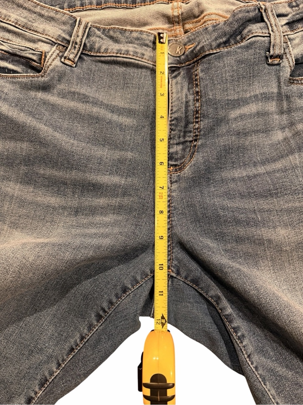 Kut from the Kloth Catherine Boyfriend Jeans in Light Blue Wash 14W - Picture 8 of 8